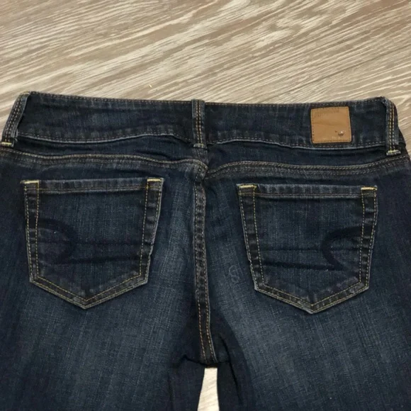American Eagle Artist Capris - Picture 8 of 11